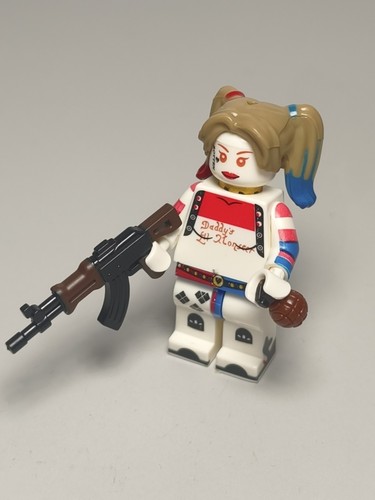 Harley quinn minifigure - harley,