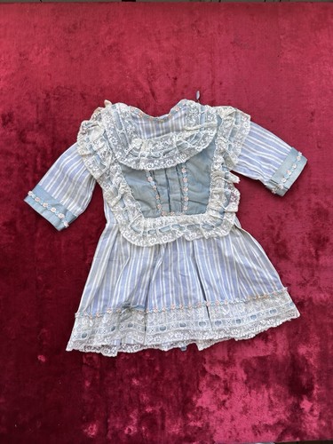 Robe pour roupée - pour, ancienne