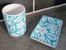 Joli ensemble de toilette en faïence Gobelet et porte-savon FRAGONARD.   C27