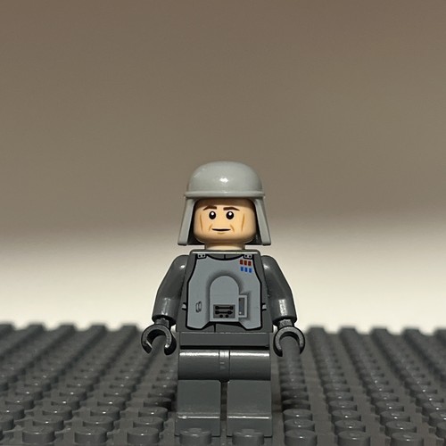 Lego general maximillian - general,