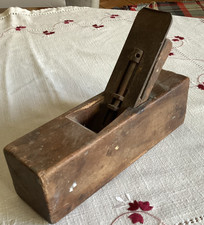 Rabot en bois ancien  outil