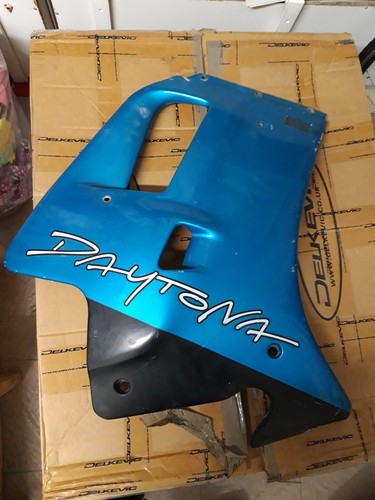 Triumph daytona 900 - triumph, or