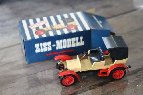 Tacots ziss modell - ,