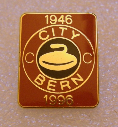 Pin curling club bern - pin's,
