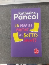 La mariée portait des bottes