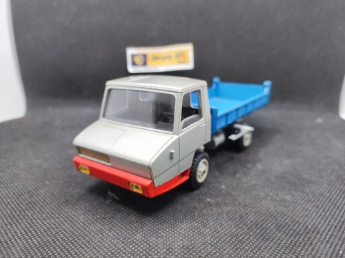 Camion berliet - ▄▀▄,