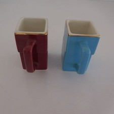 2 vases soliflore ou tasses en