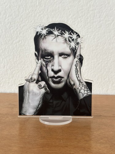 Marilyn manson stand - marilyn,