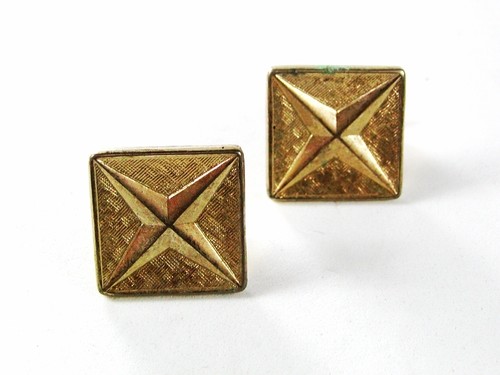 Vintage goldtone huge in - x,