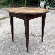 Petite Table ovale