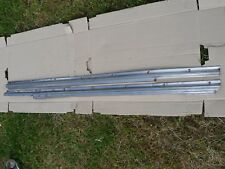 MERCEDES W114 W115 deux seuils de portes