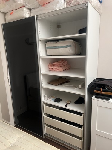 Ikea wardrobes 200 - h.,