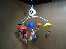 Ancien Mobile Musical DISNEY des années 1970 Complet