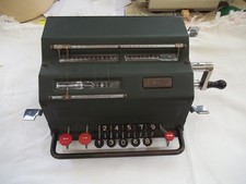 ANCIENNE MACHINE A CALCULER FACIT