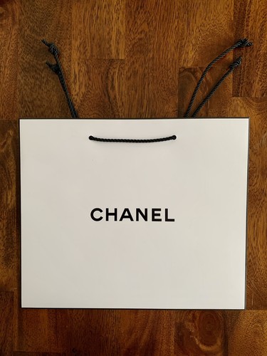 New chanel signature xlarge - chanel,