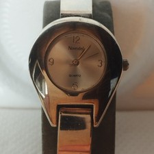 Montre  femme  NOVESTEL quartz  pile incluse vintage bracelet semi rigide