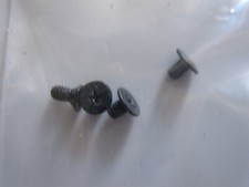  lot jeu de vis face dalle écran  GIGABYTE P55 8260NGW 