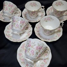 Soucoupe tasse brocart rose