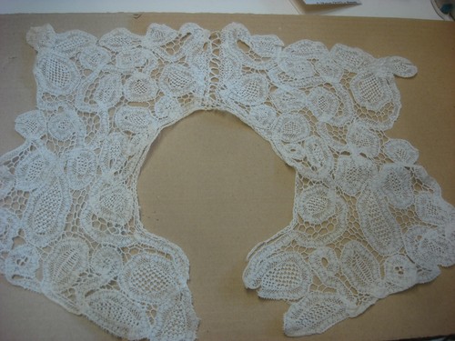 Dentelle ancienne col - dentelle,