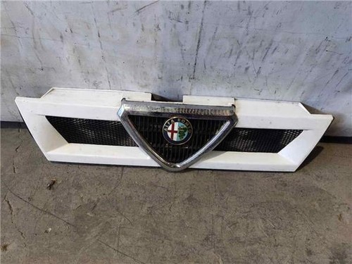 Grille gauche capot alfa - s,