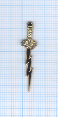 Pin arme blanche - pin’s, courte