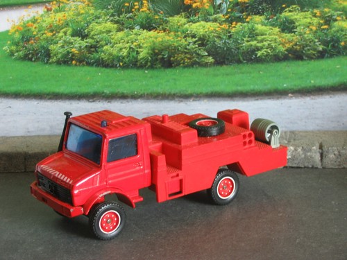 Mercédès unimog pompiers - mercédès,