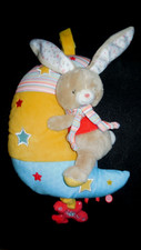 doudou peluche musical lapin