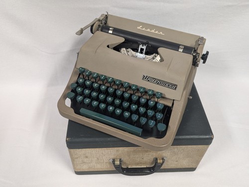 Vintage 1955 underwood leader - 1955,