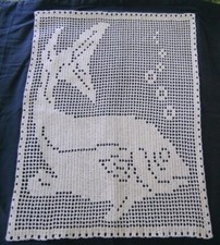 Napperon Poisson au crochet  en coton blanc .Linge de table fait main neuf.