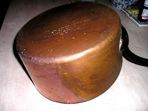 Grande casserole ancienne - grande,