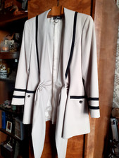 Suite CHANTAL TOMASS. 38_6,  en laine 100 % tailleur de  cocktail. Haute couture