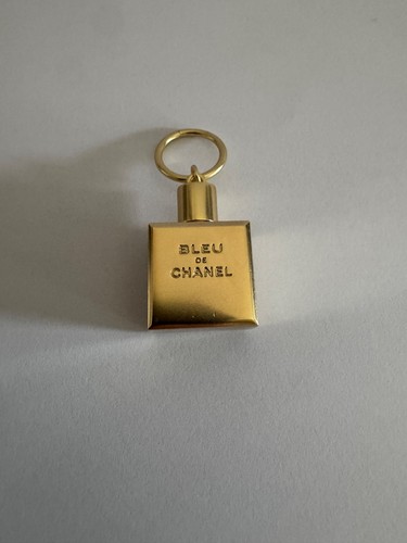 Chanel breloque pendentif - chanel, bleu