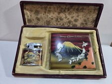 Vintage Émail Cigarette Étui & Allume Cigare Mémoire De Japon & Korea Carte