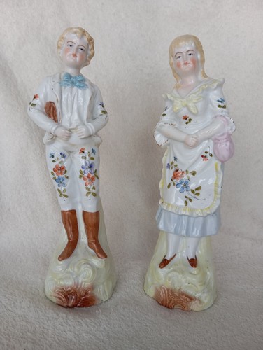 Couple personnages en - couple,