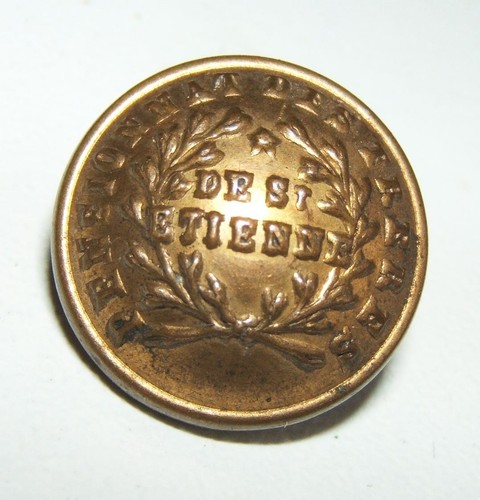 Bouton dore pensionnat des - dore,