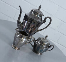 noble noyau de café en étain