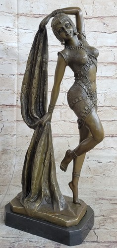 Bronze sculpture art - bronze,