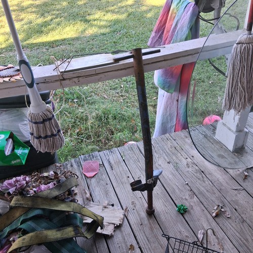Pogo stick - pogo,