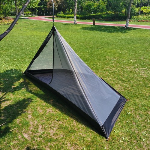 Tente pyramidale