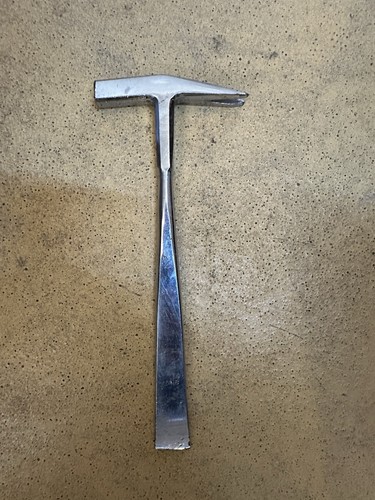 Ancien marteau tapissier - ancien,