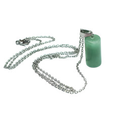 Collier pendentif en jade