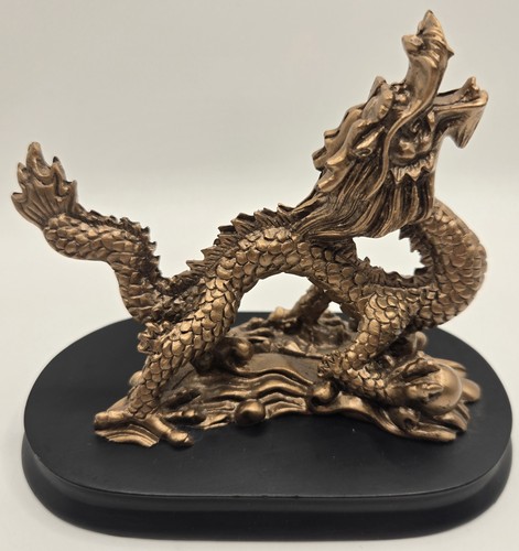 Chinese feng shui - shui, gold