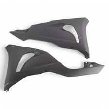 Flancs de carenage partie