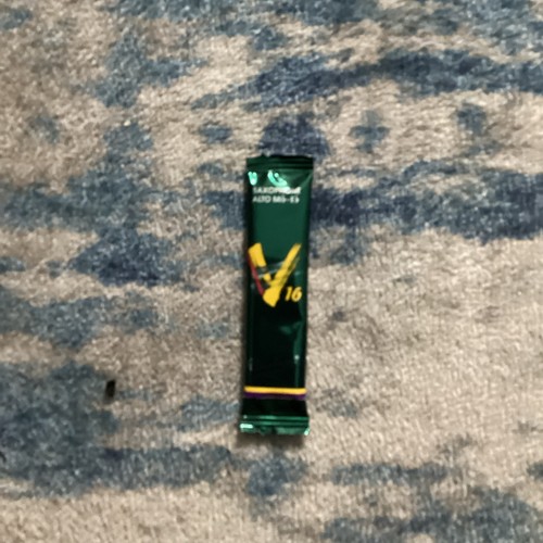 Saxophone alto mib - saxophone,