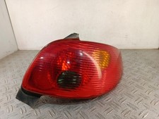 Feu arriere principal droit