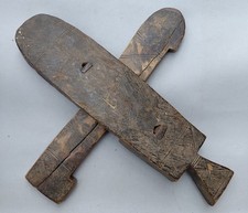 BELLE ET TRES ANCIENNE SERRURE