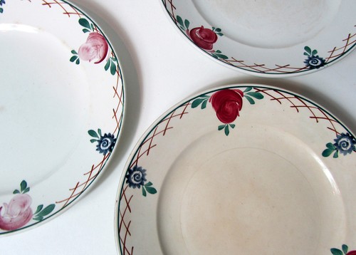 Anciennes assiettes plates - 3,