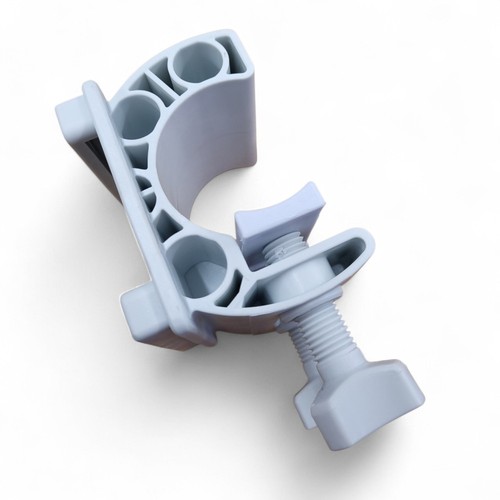 Une fixation cadre - cadre, enrouleur