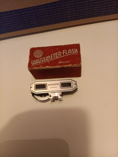 Appareil photo ancien flash - ancien,