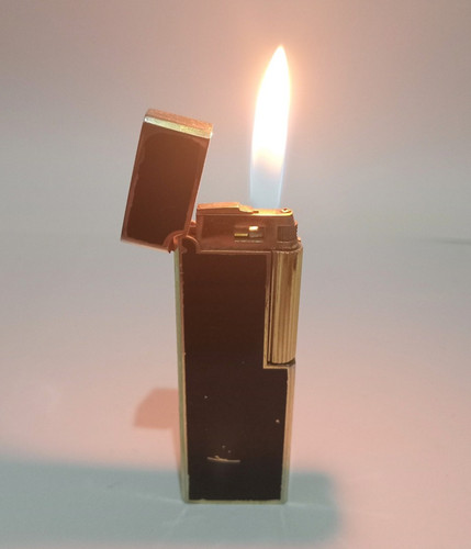 Briquet vintage fonctionnel
